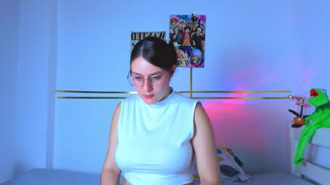 Snapshot of lyracarter chatting on February 23, 2026, 9:45 pm Lyra Carter online show from February 23, 2026, 9:45 pm