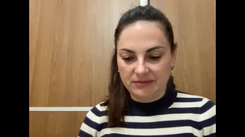 lyracassia online show from April 3, 2026, 7:12 pm