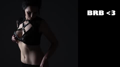 Snapshot of lyrafantasy chatting on March 7, 2026, 1:08 pm Lura online show from March 7, 2026, 1:08 pm