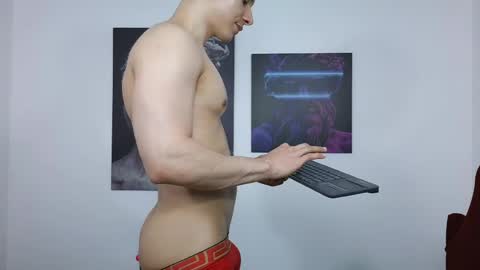 Lysan online show from April 18, 2026, 5:17 pm