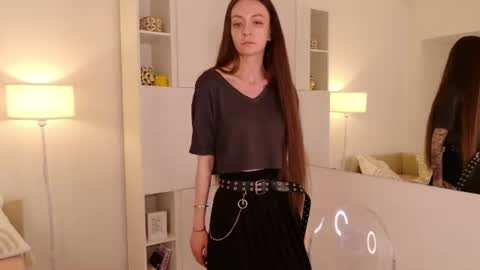 lysandra_loren online show from July 15, 2026, 3:17 pm