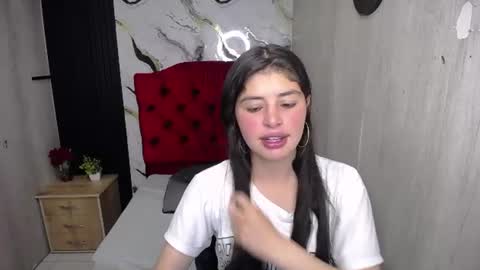 Snapshot of lyssa_blue chatting on June 24, 2026, 12:37 pm L Y S S A online show from June 24, 2026, 12:37 pm