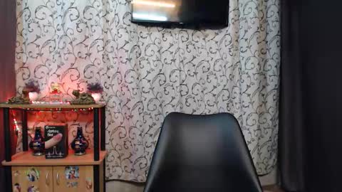 Snapshot of lyubovmoya3 chatting on October 22, 2025, 1:39 am SWEETPINOY online show from October 22, 2025, 1:39 am