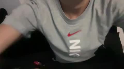  NEW   Leo  lz britboy online show from October 20, 2025, 1:33 pm