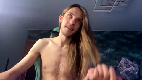 m1shq online show from December 7, 2024, 12:02 pm