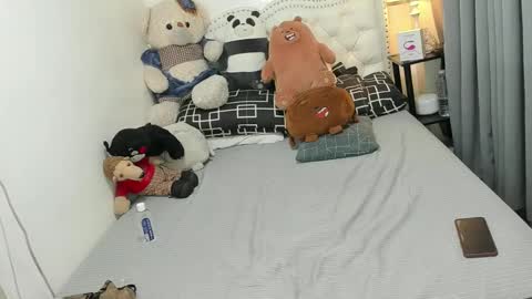 Snapshot of m1sspinay_yassie chatting on January 25, 2025, 10:29 am Cutie Yassie online show from January 25, 2025, 10:29 am