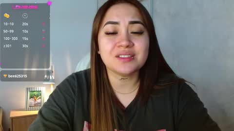 Snapshot of m33li chatting on December 14, 2024, 5:25 pm Meli online show from December 14, 2024, 5:25 pm