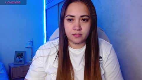 Snapshot of m33li chatting on January 6, 2025, 7:02 pm Meli online show from January 6, 2025, 7:02 pm