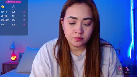 Snapshot of m33li chatting on February 12, 2025, 9:54 pm Meli online show from February 12, 2025, 9:54 pm