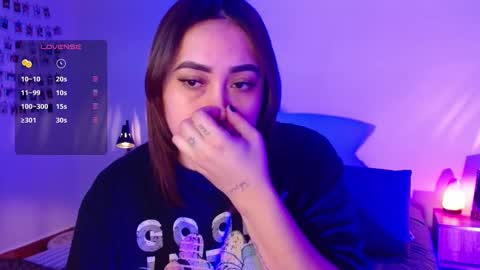 Snapshot of m33li chatting on October 26, 2025, 11:31 pm Meli online show from October 26, 2025, 11:31 pm