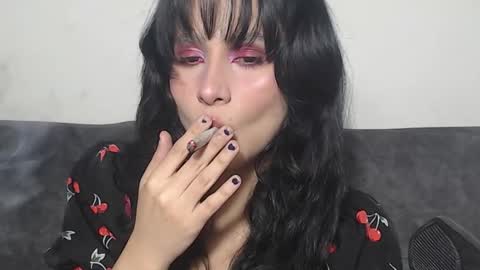 Snapshot of m4ng4b1tch chatting on September 16, 2025, 7:53 am m4ng4b1tch online show from September 16, 2025, 7:53 am