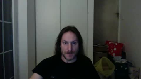 Snapshot of m4rduk81 chatting on January 12, 2025, 10:33 pm m4rduk online show from January 12, 2025, 10:33 pm