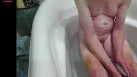 Snapshot of m54whrdn2 chatting on October 25, 2025, 2:08 am m54whrdn online show from October 25, 2025, 2:08 am