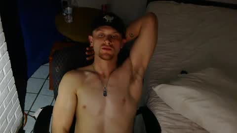 Snapshot of m831481 chatting on December 2, 2024, 10:39 am Hotandhairy online show from December 2, 2024, 10:39 am