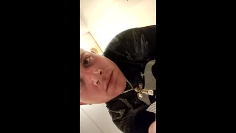 Snapshot of m831481 chatting on September 25, 2025, 5:49 pm Hotandhairy online show from September 25, 2025, 5:49 pm