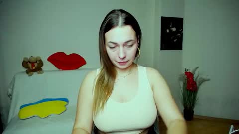 Snapshot of m_vikki chatting on October 30, 2025, 4:30 pm Vikki online show from October 30, 2025, 4:30 pm