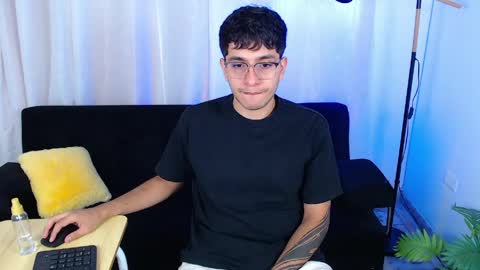 Max online show from April 24, 2026, 2:08 pm