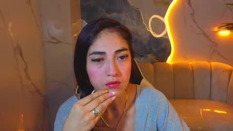Mabell online show from June 5, 2026, 3:02 am