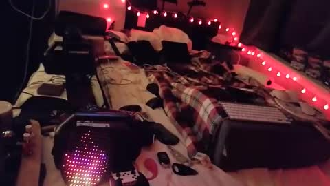 mac1119 online show from March 8, 2026, 9:35 am