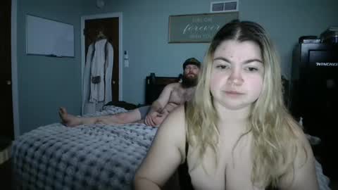 Snapshot of mac_n_cheeks chatting on February 13, 2025, 12:46 am mac_n_cheeks online show from February 13, 2025, 12:46 am