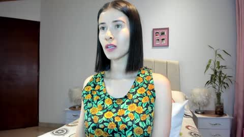 Macarena online show from January 14, 2025, 1:58 am