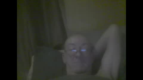 macbewdekan25 online show from January 19, 2025, 11:34 am