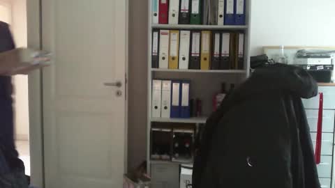 Snapshot of macfly67 chatting on December 6, 2024, 12:16 pm macfly67 online show from December 6, 2024, 12:16 pm