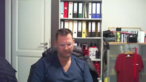 Snapshot of macfly67 chatting on February 4, 2025, 10:13 pm macfly67 online show from February 4, 2025, 10:13 pm