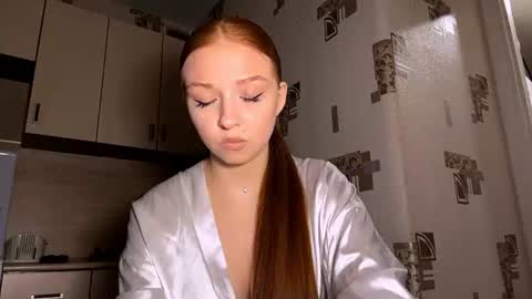 Snapshot of machelleunderdahl chatting on June 22, 2026, 10:40 pm Nicole online show from June 22, 2026, 10:40 pm