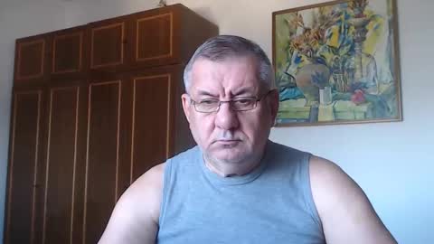 Macho online show from September 26, 2025, 12:20 pm