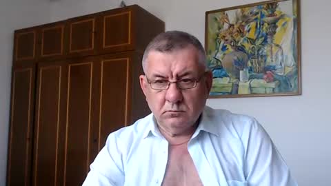 Macho online show from June 25, 2026, 12:09 pm
