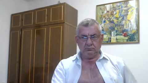 Macho online show from June 26, 2026, 6:45 pm