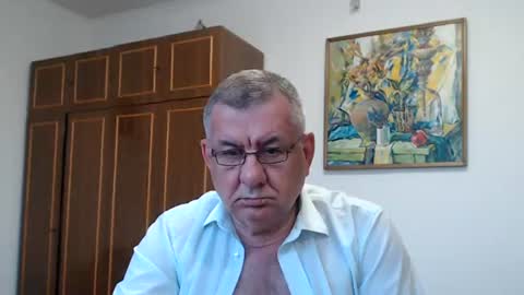 Macho online show from July 28, 2026, 5:45 pm