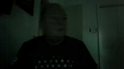 Snapshot of mackdocc001 chatting on September 27, 2025, 12:21 pm mackdocc001 online show from September 27, 2025, 12:21 pm
