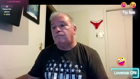 mackdocc001 online show from November 2, 2025, 7:38 pm