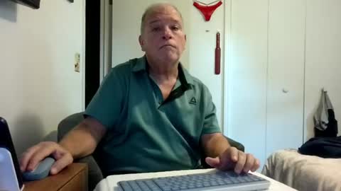 mackdocc001 online show from July 15, 2026, 5:18 pm