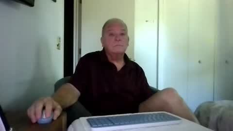 mackdocc001 online show from July 19, 2026, 1:59 pm