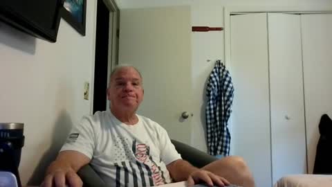 mackdocc001 online show from July 22, 2026, 4:32 pm