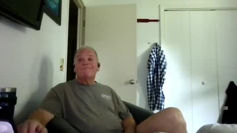mackdocc001 online show from July 23, 2026, 3:21 pm