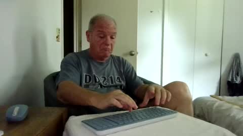 mackdocc001 online show from July 27, 2026, 2:57 pm