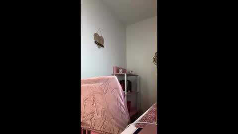 madam_glam online show from February 20, 2026, 2:17 pm