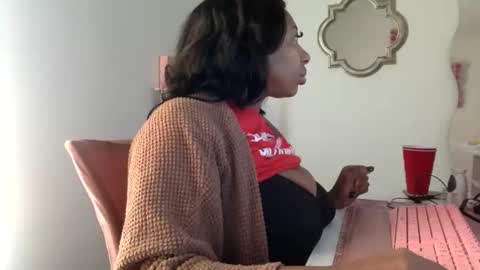 madam_glam online show from March 13, 2026, 3:29 pm