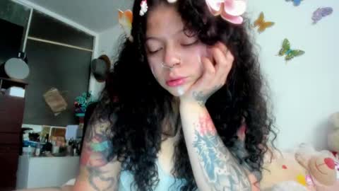 di online show from November 25, 2025, 9:15 pm