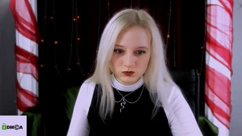 Snapshot of madam_ulis chatting on December 26, 2024, 10:37 am Ulis online show from December 26, 2024, 10:37 am