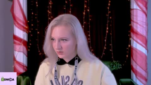 Snapshot of madam_ulis chatting on December 27, 2024, 11:06 am Ulis online show from December 27, 2024, 11:06 am