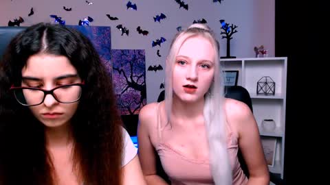 Snapshot of madam_ulis chatting on December 31, 2024, 8:26 am Ulis online show from December 31, 2024, 8:26 am