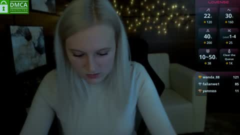 Snapshot of madam_ulis chatting on January 13, 2025, 6:16 pm Ulis online show from January 13, 2025, 6:16 pm