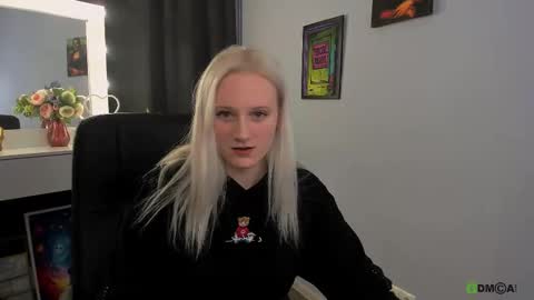 Snapshot of madam_ulis chatting on March 5, 2025, 6:34 pm Ulis online show from March 5, 2025, 6:34 pm