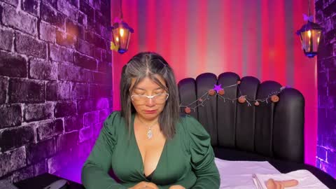 Snapshot of madame_jay chatting on February 2, 2025, 12:02 pm Jayden online show from February 2, 2025, 12:02 pm