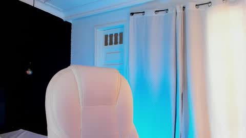  madame lilith  online show from October 14, 2025, 1:45 pm